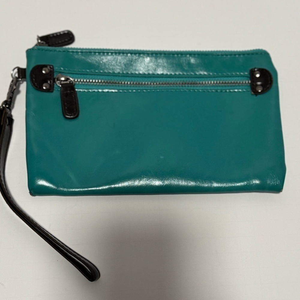 Shiraleah Turquoise wristlet